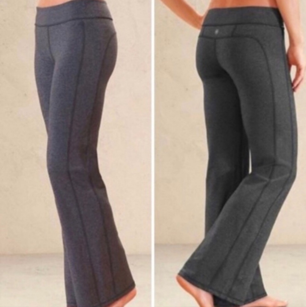 Athleta Kick Booty Leggings